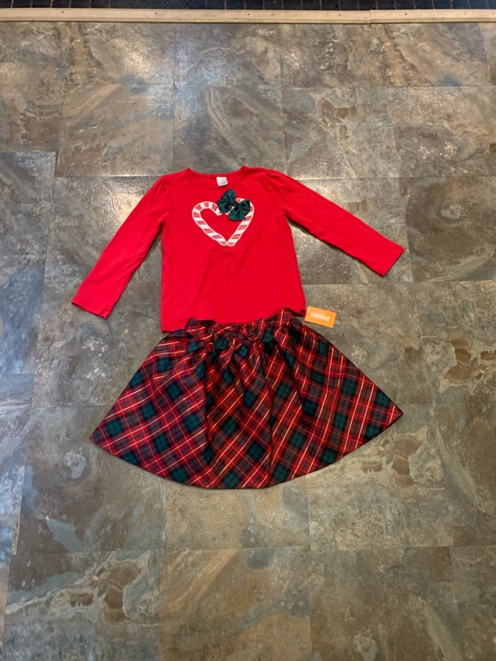 Gymboree girls Christmas set, size 8. NWT